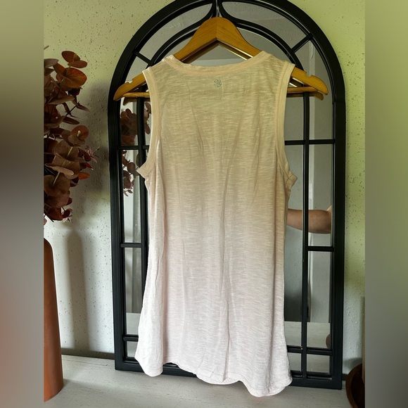 Gaiam Women’s Light Pink Twist Front Tank - Picture 3 of 7